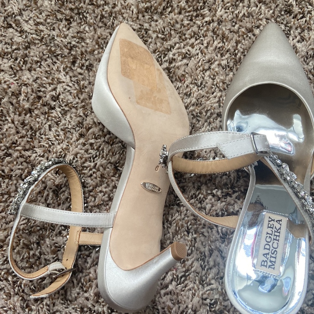 BADGLEY MISCHKA Esmeralda Embellished Silk Pumps - Picture 5 of 6